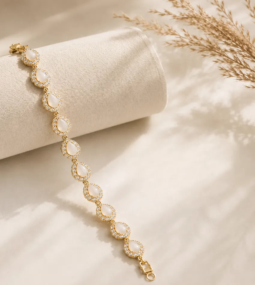 pearl look stone bracelet